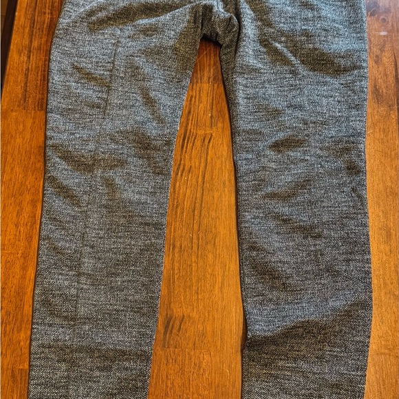 Athleta Gray Women’s Leggings with Pockets - Picture 10 of 10